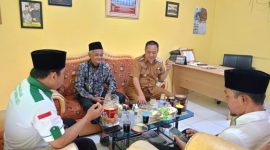 Ket. Foto :  Camat Negeri Agung Hepi Haryanto, S.E,  Menerima Kunjungan Pengurus MWC NU Kecamatan Negeri Agung.