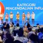 Keterangan foto : Wali Kota Langsa, Jeffry Sentana, saat menerima Penghargaan yang diserahkan langsung oleh Menteri Dalam Negeri Tito Karnavian di Wyndham Hotel, Palembang, Sumatera Selatan, pada Sabtu (25/04/2026).