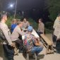 Keterangan foto : Kapolsek Medan Labuhan AKP D. Raja Putra Napitupulu, S.I.K., M.M., bersama Wakapolsek, Kanit Binmas, dan para Bhabinkamtibmas, saat pengecekan kesiapan Pos Keamanan Lingkungan (Pos Kamling)