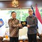 Keterangan Foto: Menteri Dalam Negeri (Mendagri) Tito Karnavian menerima kunjungan Direktur Utama TVRI, Tb. Fiki Chikara Satari, di Kantor Kemendagri, Jakarta, Jumat (12/6/2026). (Foto: Puspen Kemendagri)