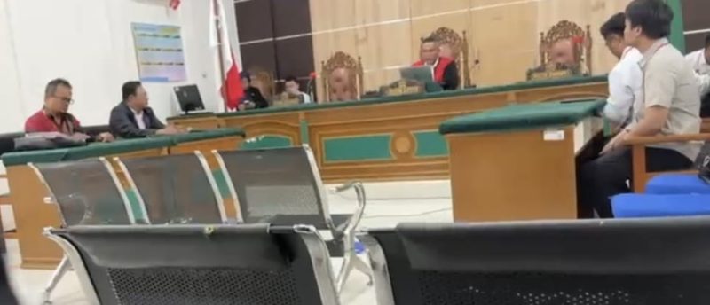 Keterangan foto : Suasana persidangan praperadilan Rasiman Manurung di Pengadilan Negeri (PN) Bengkalis. (dok.ist)