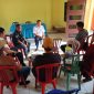 Keterangan Foto: Camat Negeri Agung, Hepi Haryanto, S.E., tampak berbincang santai dengan sejumlah wartawan usai kegiatan Coffee Morning.