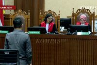 Keterangan foto : Sidang Putusan perkara Noel yang melakukan pemerasan terhadap para pemohon sertifikasi dan lisensi K3, dibacakan Ketua Majelis Hakim Nur Sari Baktiana. Foto: SC LIVE Kompas TV