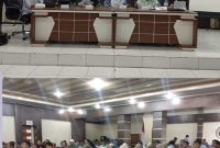 Keterangan foto : Panitia Pemilihan Geuchik (P2G) dari 47 gampong (desa) se-Kota Langsa mengikuti Bimbingan Teknis (Bimtek) di Aula Sekretariat Pemko Langsa.