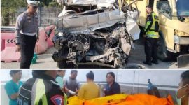 Keterangan Foto: Kondisi Toyota Hiace ringsek usai menabrak dump truck di Tol Permai, Siak. Lima orang tewas dalam kecelakaan ini. (dok.ist)
