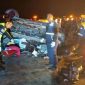Keterangan foto: Unit Lantas Polsek Kandis, Polres Siak, tengah melakukan olah tempat kejadian perkara (TKP).
