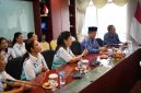 Keterangan Foto: Peserta Pesprawi saat dilepas Plt Gubri Riau, SF Hariyanto.
(Dok. Ist)