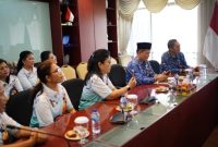 Keterangan Foto: Peserta Pesprawi saat dilepas Plt Gubri Riau, SF Hariyanto.
(Dok. Ist)