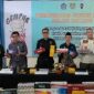 Keterangan foto :  Petugas Bea Cukai Langsa tengah melakukan ekspos barang hasil pengungkapan yang tidak dilengkapi dokumen kepabeanan resmi, pada periode Semester I Tahun 2026.

