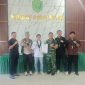 Keterangan foto : HMI Cabang Langsa yang dipimpin Ketua Abdi Maulana bersama perwakilan komisariat (Vemansyah dari Hukum Unsam, Baldan dari Ekonomi Unsam, dan Rifqi dari FKIP Unsam) menyambangi Makodim 0104/Aceh Timur, Kamis, 9 Juli 2026.
