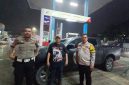 Keterangan Foto: Personel Polsek Medan Labuhan melaksanakan Patroli Kegiatan Rutin Yang Ditingkatkan (KRYD) di sejumlah titik rawan guna menjaga keamanan dan ketertiban masyarakat (Kamtibmas).