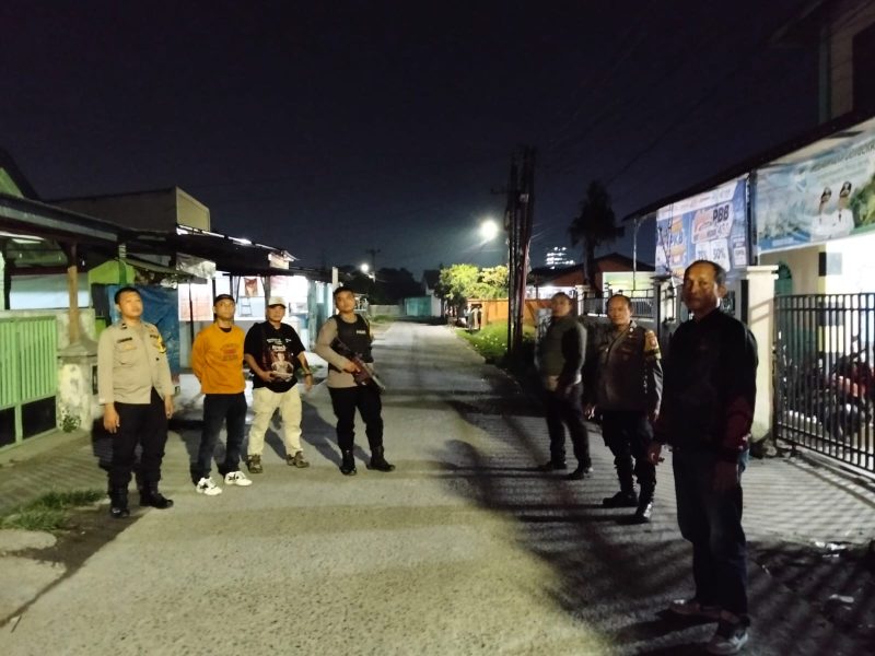 Personel Piket Fungsi Polsek Medan Labuhan langsung 