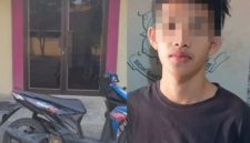 Keterangan Foto: Terduga pelaku pencurian sepeda motor di bengkel tambal ban Kampung Gedung Pakuon saat diamankan di Polsek Baradatu, Polres Way Kanan, Polda Lampung.