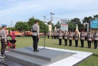 Keterangan foto: Kapolres Kampar AKBP Boby Putra Ramadhan Sebayang bertindak sebagai Inspektur Upacara dalam rangkaian serah terima jabatan (sertijab) empat posisi strategis di lingkungan Polres Kampar,Jumat (3/7/2026).