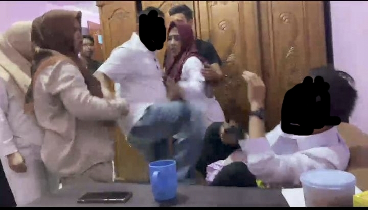 Keterangan Foto: Suasana usai dugaan insiden perselisihan antara petugas SPPG dan pihak yayasan di salah satu SPPG Langsa Baro
