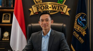 Keterangan Foto: Ketua Umum Forum Wartawan Independen Nusantara (FOR-WIN) saat menyampaikan pernyataan sikap terkait kasus dugaan penghinaan terhadap profesi wartawan.