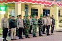 Keterangan foto: Suasana apel gabungan Polres Langsa di halaman Mapolres, Jumat malam (14/8/2026). 