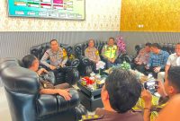 Keterangan Foto: Jajaran Polres Way Kanan bersilaturahmi dengan Kejaksaan Negeri Way Kanan dalam rangka meningkatkan sinergitas dan koordinasi antarpenegak hukum.