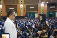 Keterangan Foto: Wamendagri Bima Arya Sugiarto saat menjadi narasumber dalam Talk Show Pengenalan Budaya Akademik dan Kemahasiswaan (PBAK) 2026 di UIN Syarif Hidayatullah, Ciputat, Tangerang Selatan, Banten, Kamis (27/8/2026).
