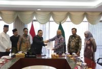 Foto: Audiensi Plt Gubri SF Hariyanto bersama Manajemen PT PHR di Kantor Gubernur Riau.