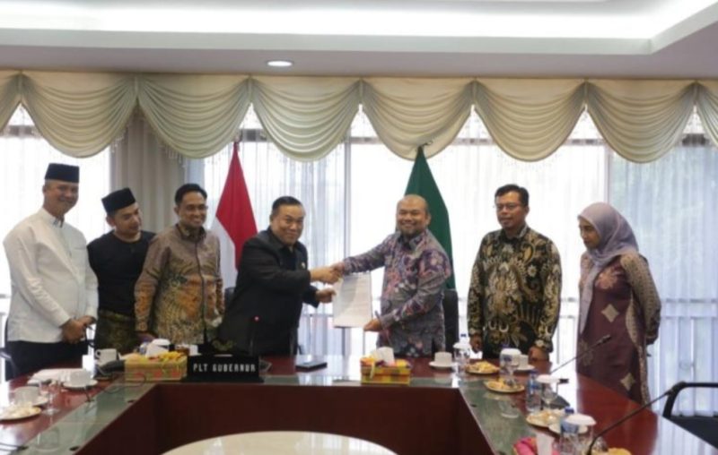Foto: Audiensi Plt Gubri SF Hariyanto bersama Manajemen PT PHR di Kantor Gubernur Riau.