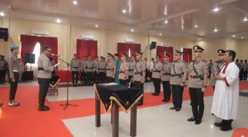 Keterangan foto: Kapolres Kampar AKBP Boby Putra Ramadhan Sebayang memimpin serah terima jabatan strategis di lingkungan Polres Kampar.