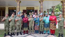 Keterangan foto : Pangdam XIX/Tuanku Tambusai Mayjen TNI Dr. Agus Hadi Waluyo, S.A.P., M.M., CHRMP, saat bersilaturahmi dengan pengurus LAM Provinsi Riau. 
