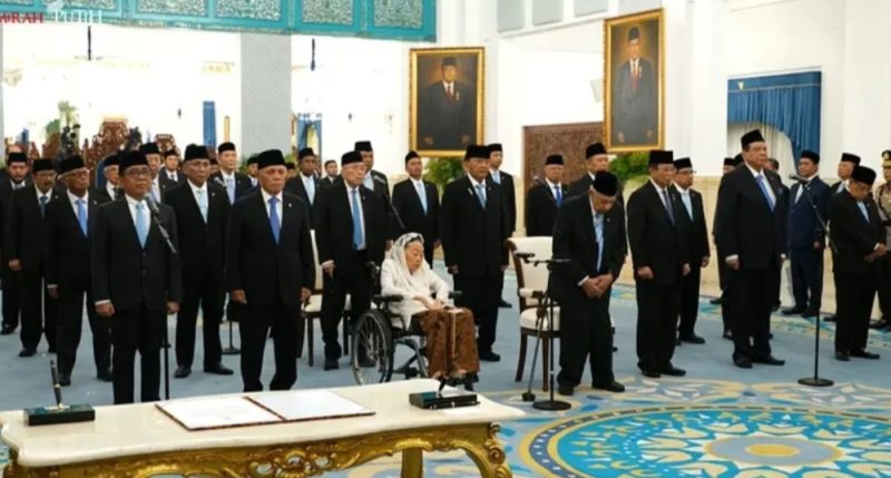 Keterangan foto: Presiden Prabowo Subianto melantik 26 anggota Wantimpres di Istana Negara, Jumat (2/10/2026).