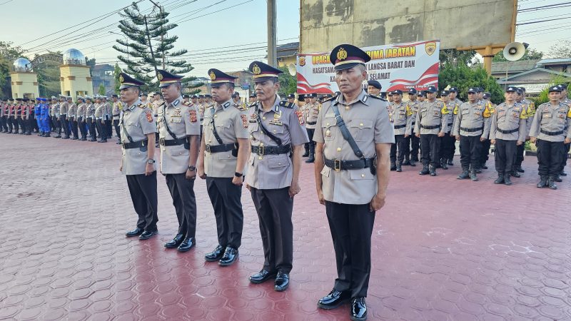Ket Foto : Upacara Serah Terima Jabatan (Sertijab) di Polres Langsa, Kamis (06/03/2025) sore di Lapangan Mapolres Langsa