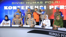 Ket Foto : Konferensi Pers di pimpin Brigjen. Pol. Trunoyudo Wisnu Andiko, Karo Penmas Divisi Humas Polri, digelar Divisi Humas Polri, Kamis (13/3), di Mabes Polri.