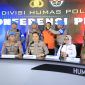 Ket Foto : Konferensi Pers di pimpin Brigjen. Pol. Trunoyudo Wisnu Andiko, Karo Penmas Divisi Humas Polri, digelar Divisi Humas Polri, Kamis (13/3), di Mabes Polri.