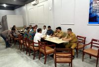 
Ket. Foto : PC F. SPTI Kota Pekanbaru, Menghadiri Undangan Pihak Polresta Pekanbaru dan Dinas Tenaga Kerja Kota Pekanbaru. 