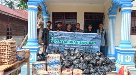 Ket. Foto : Kader HMI Cabang Langsa, Peduli Bencana, Salurkan 400 Paket Sembako. 