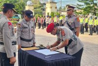 Ket. Foto : Kapolres Langsa AKBP Mughi Prasetyo Habrianto, S.I.K. Saat Pimpin Serah Terima Pejabat di Polres Langsa