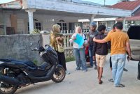 Ket. Foto : Unit Resmob Polres Langsa, dipimpin oleh Kanit Resmob Aiptu Sulaiman, S.E, Menangkap N alias KIBO (20), Terduga Pelaku Pemerkosaan