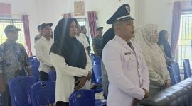 Ket.fot Plt Camat Langsa Barat Risky Andrian, Melantik Saifullah,.M.Pd Ditunjuk Sebagai Pj Geuchik Gampong Sungai Pauh Pusaka, di Aula Camat setempat, Rabu kemarin (18 Februari 2026).
