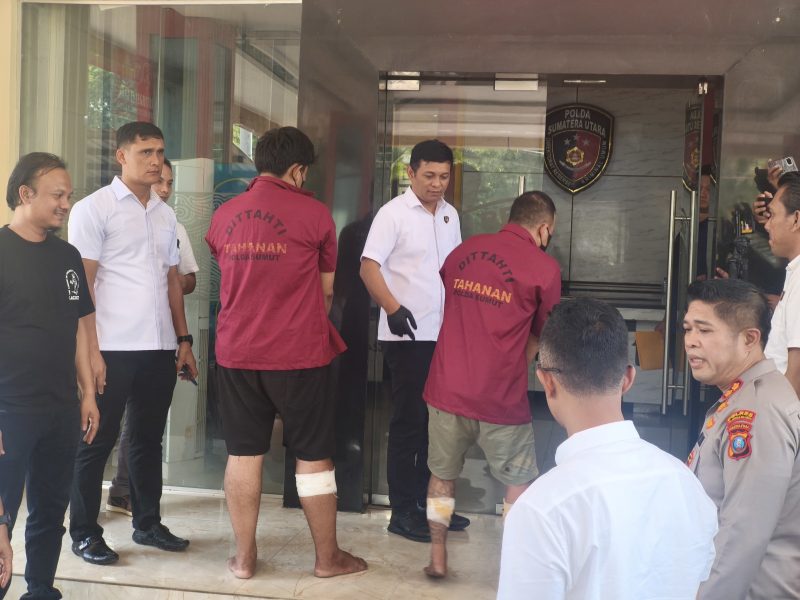 Keterangan foto : Polda Sumut, mengamankan dua Residivis Begal Sadis di Marelan. 
