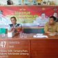 Keterangan foto : Suasana pertemuan warga RT 06 dengan Lurah Campang Raya, Alfredo Vergara, dan Ketua RT 06, di Kelurahan Campang Raya, Minggu (20/4/2026). 