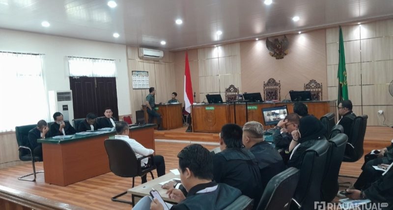 Ket. Foto : Suasana Persidangan Gubernur Riau non aktif Abdul Wahid. 
