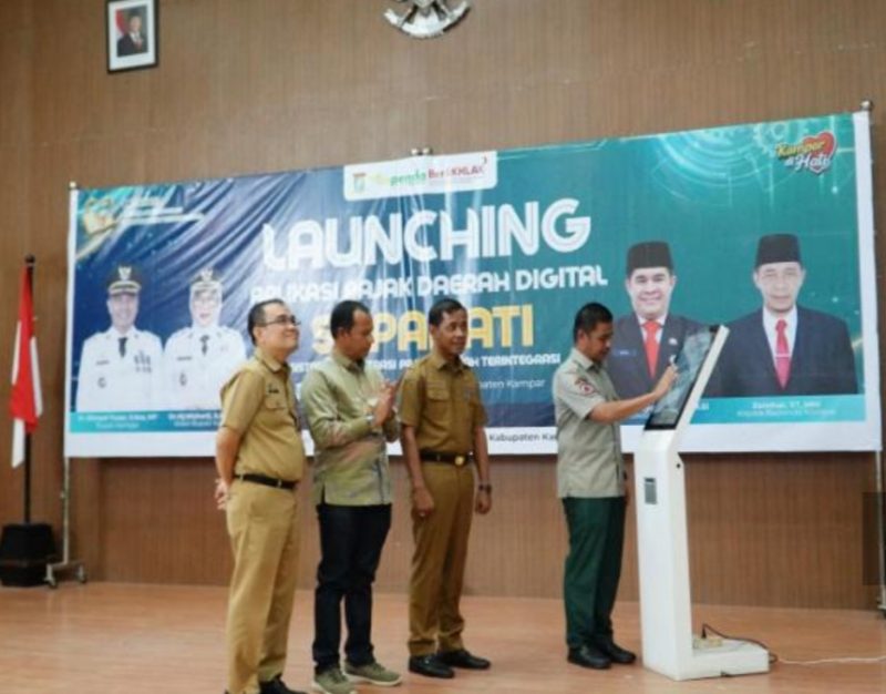 Keterangan foto : Lounching Aplikasi Pajak Daerah Digital
