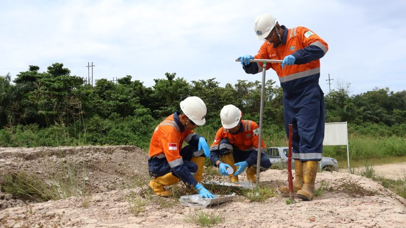 Keterangan foto : Pertamina Hulu Rokan melaksanakan penugasan pemerintah dalam rangka pemulihan lingkungan sebanyak 250 lokasi lahan terkontaminasi minyak yang tersebar di sejumlah kabupaten & kota di Provinsi Riau.