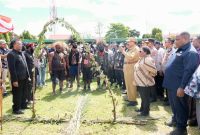 Keterangan foto : Wamendagri Ribka Haluk saat menghadiri prosesi perdamaian konflik antarsuku di Mapolres Jayawijaya, Papua Pegunungan. (Dok.ist) 