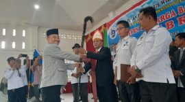 keterangan foto : Ketua Umum IKBR, Dr. A.B. Purba, S.H., M.H., Resmi Melantik Struktur dan Personalia Pengurus IKBR DPD Kampar I periode 2025–2029. (Alarm.co) 