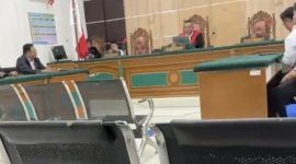Keterangan foto : Suasana persidangan praperadilan Rasiman Manurung di Pengadilan Negeri (PN) Bengkalis. (dok.ist)