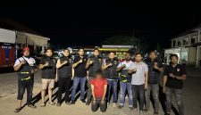 Keterangan Foto: Tim Unit Reaksi Cepat (URC) Satreskrim Polres Langsa mengamankan terduga pelaku tindak pidana pelecehan seksual terhadap anak di bawah umur.