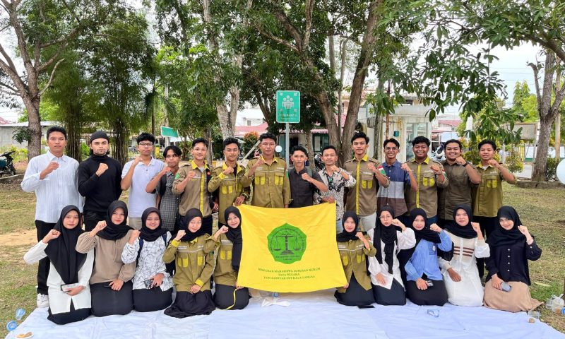Keterangan Foto : Pengurus Himpunan Mahasiswa Program Studi Hukum Tata Negara (HMPS HTN) IAIN Langsa
