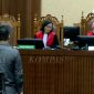 Keterangan foto : Sidang Putusan perkara Noel yang melakukan pemerasan terhadap para pemohon sertifikasi dan lisensi K3, dibacakan Ketua Majelis Hakim Nur Sari Baktiana. Foto: SC LIVE Kompas TV