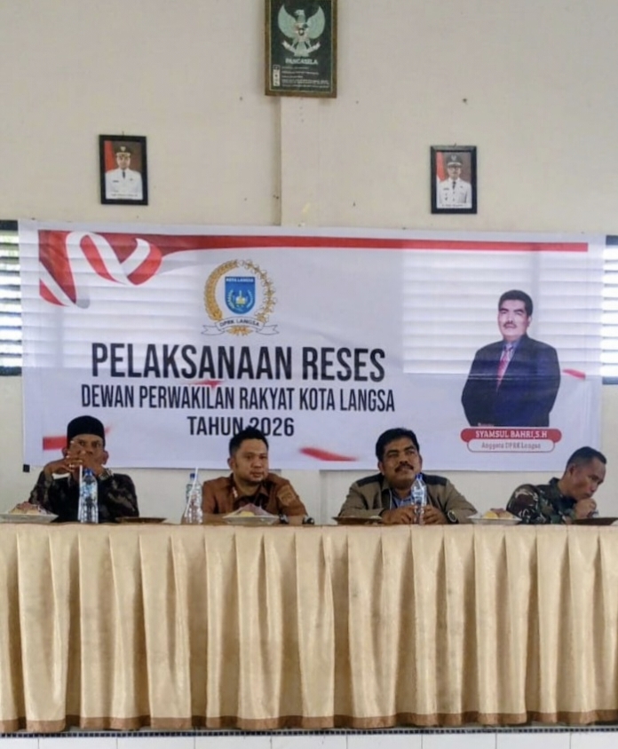 Keterangan Foto: Anggota DPRK Langsa dari Partai Aceh, saat menggelar reses di Kecamatan Langsa Timur
