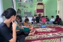 Keterangan Foto : Kepala Dinas PPPA Tapteng Rahmadiah Hanum bersama perwakilan Yayasan Pusaka Indonesia dan Save the Children dalam sosialisasi Program PROTEKTA di Kecamatan Tukka.