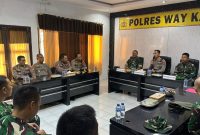 Keterangan Foto: Suasana kunjungan jajaran Perwira Siswa (Pasis) Sekolah Staf dan Komando Angkatan Darat (Seskoad) Tahun 2026 di Mapolres Way Kanan, Senin (31/8/2026).